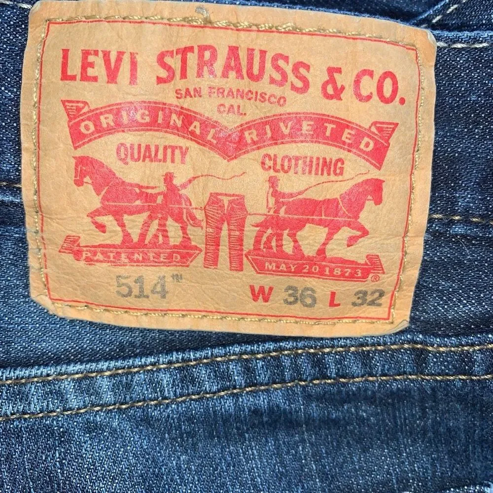 Levi's 514 Men's Size 36x32 Blue Denim Straight Leg Relaxed Jeans Cut‎ Hems